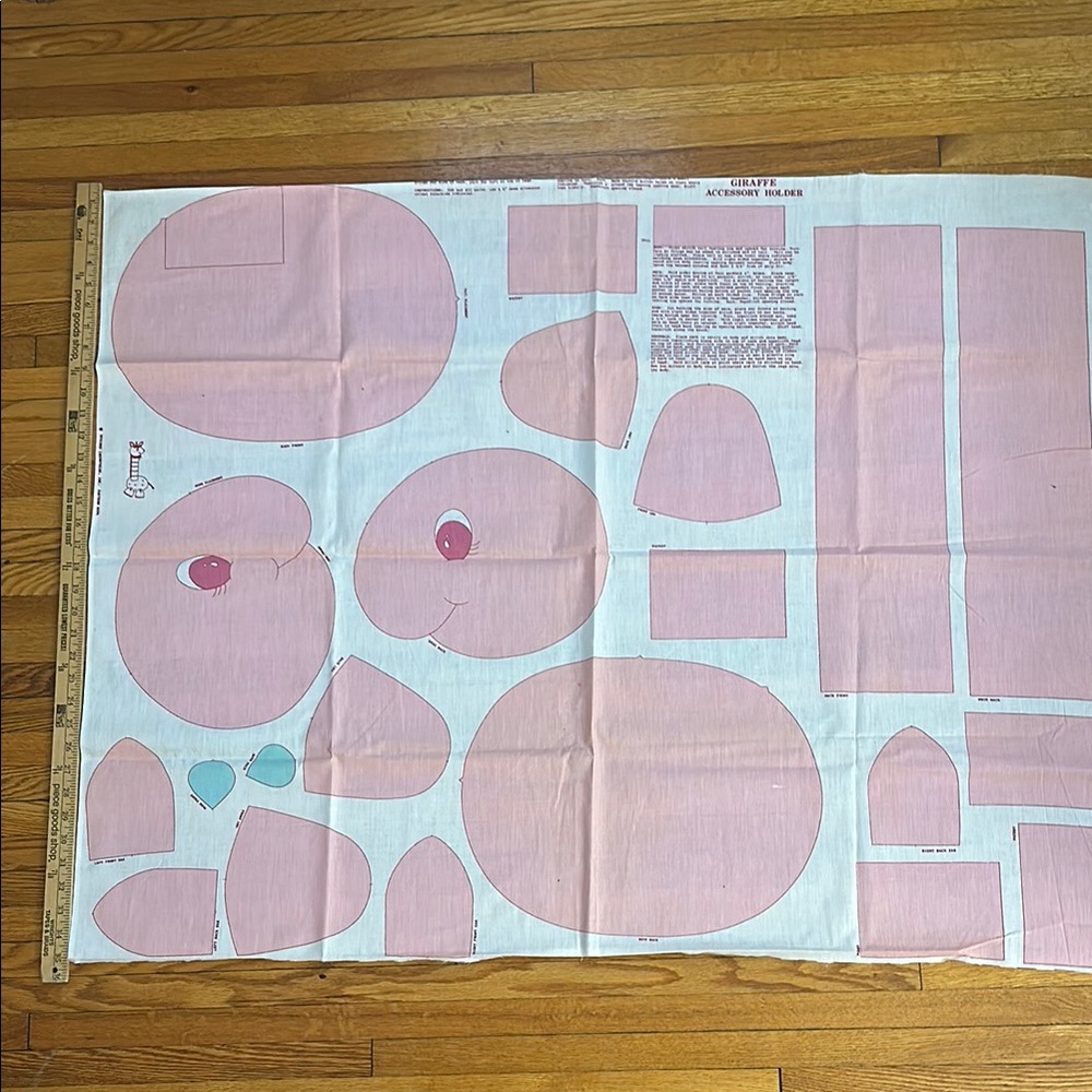 Springs pink Giraffe accessories holder craft fabric panel